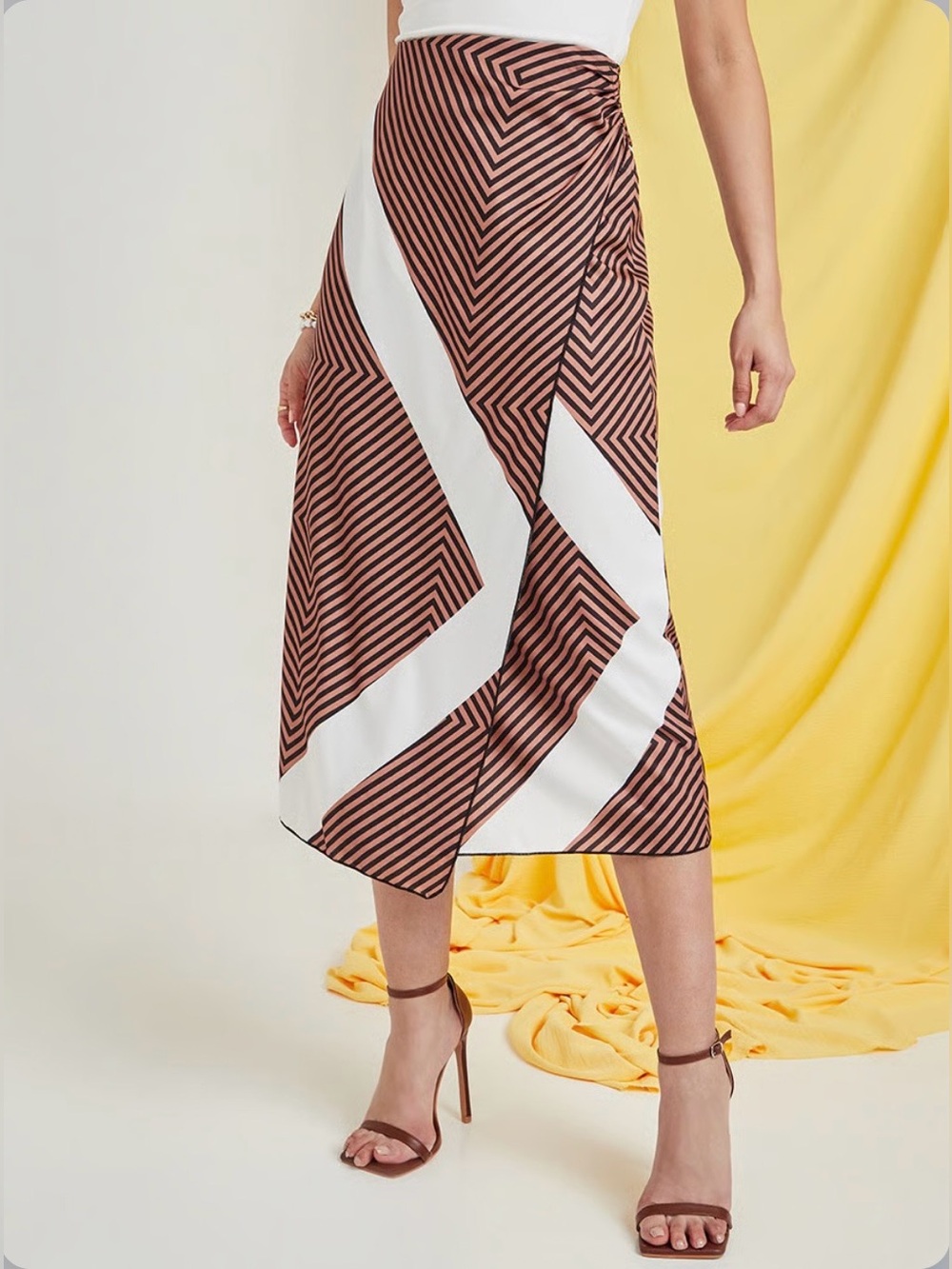 LOFT Orange and White Geometric Midi Skirt